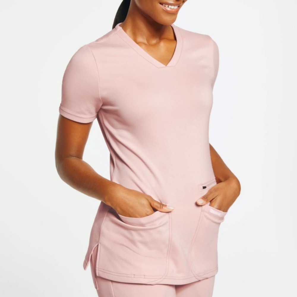 JAANUU 4 pocket V neck scrub top NWT